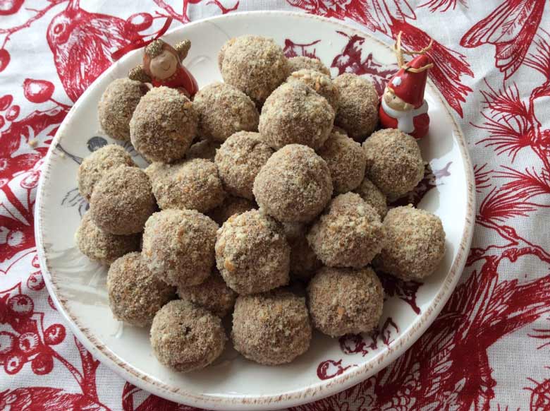 Chocolate Mousse Balls - Perchance to Cook