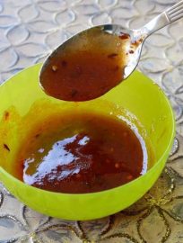 Paleo Sweet and Spicy Dipping Sauce (GF) | Perchance to Cook, www.perchancetcook.com