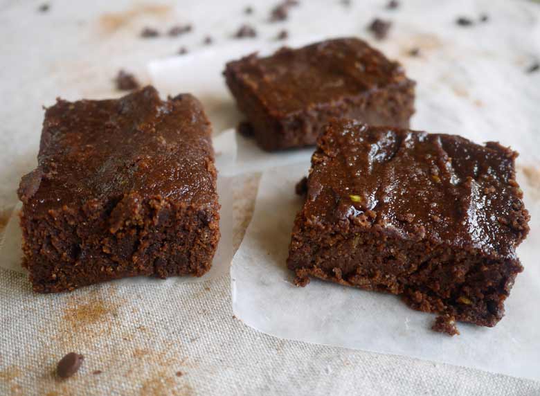 Fudgy Paleo Brownies (GF)--SO good, with the secret ingredient of avocado! | Perchance to Cook