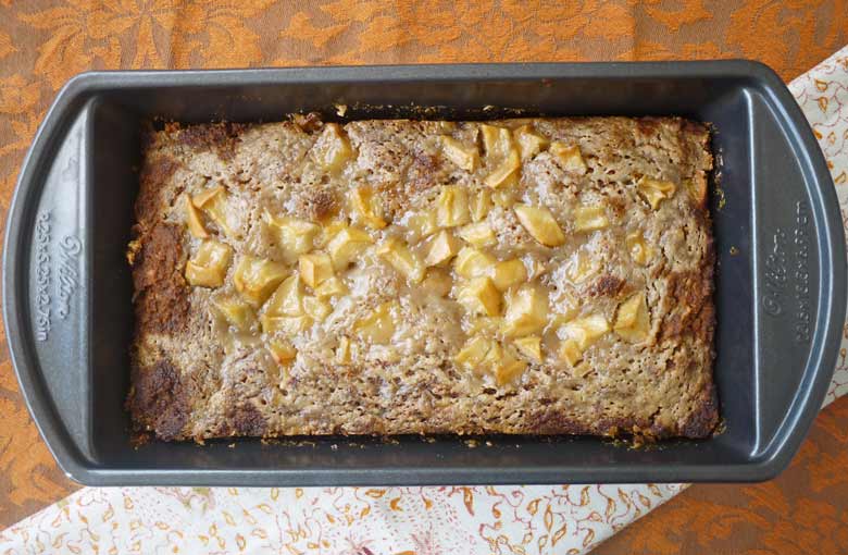 Caramel Apple Banana Bread (paleo, GF) | Perchance to Cook, www.perchancetocook.com