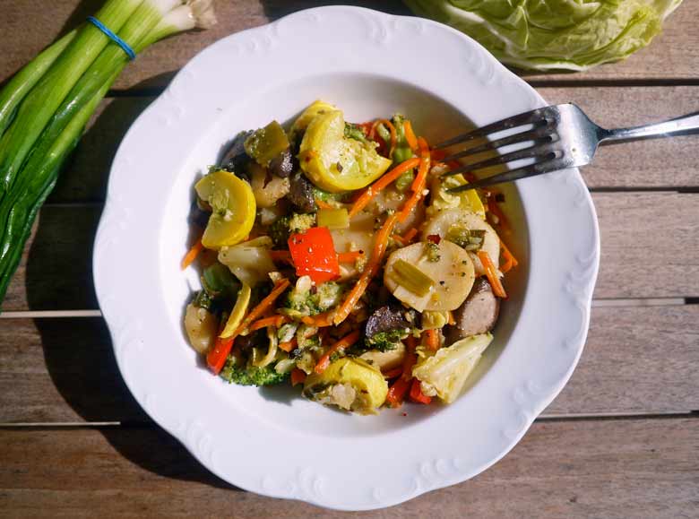 Vegetable Stir Fry Surprise (paleo, GF) | Perchance to Cook, www.perchancetocook.com