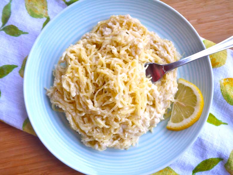 Lemon Alfredo Spaghetti Squash (paleo, GF, dairy-free) | Perchance to Cook, www.perchancetocook.com