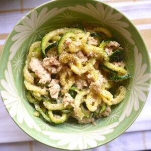 Creamy Garlic and Tuna Zucchini Noodles (paleo, GF) | Perchance to Cook, www.perchancetocook.com