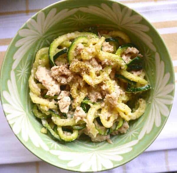 Creamy Garlic and Tuna Zucchini Noodles (paleo, GF) | Perchance to Cook, www.perchancetocook.com