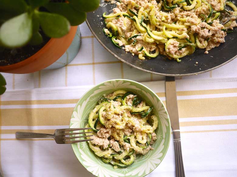 Creamy Garlic and Tuna Zucchini Noodles (paleo, GF) | Perchance to Cook, www.perchancetocook.com