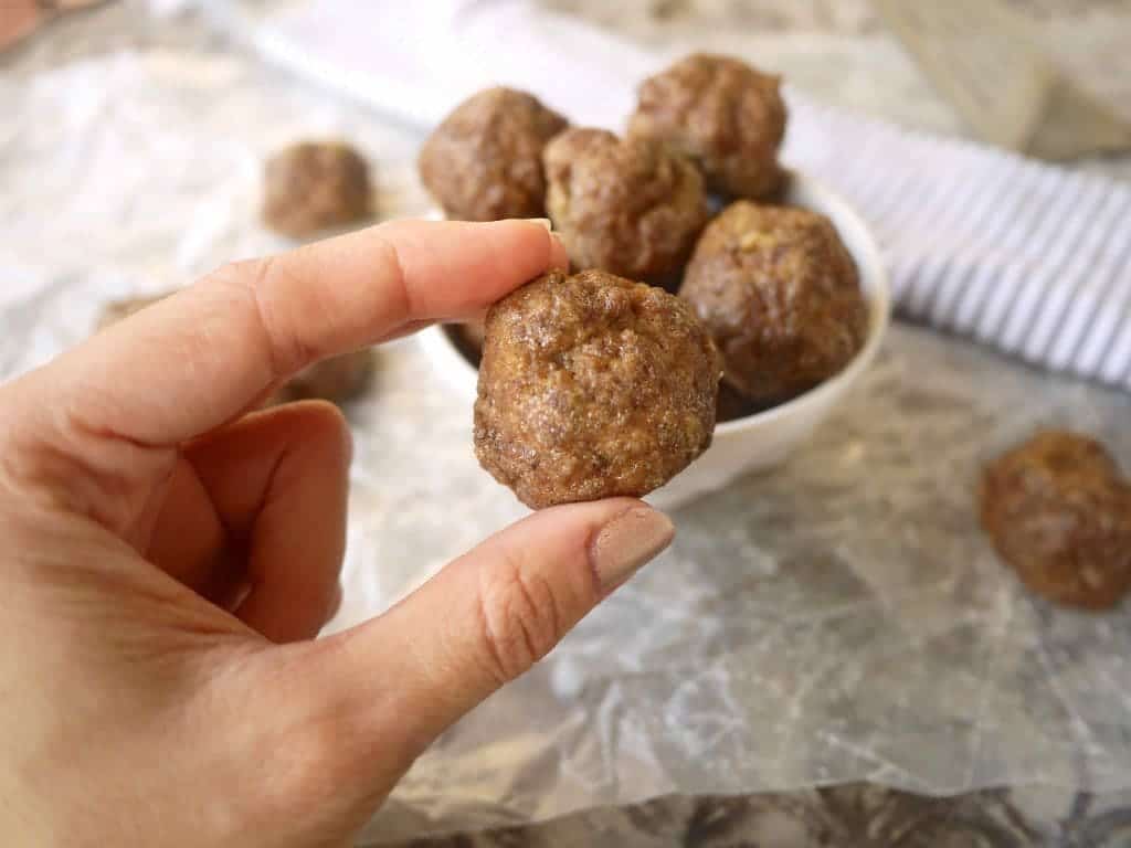 Baked Paleo Meatballs (gf) | Perchance to Cook, www.perchancetocook.com