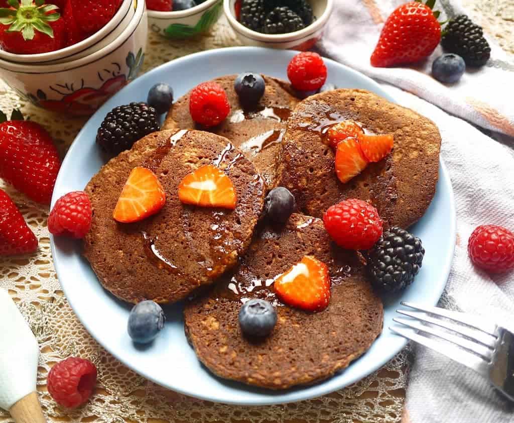 Treat your taste buds and your body to these Chocolatey Cocoa Paleo Pancakes (GF) | Perchance to Cook, www.perchancetocook.com