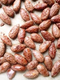 Cinnamon & Maple Roasted Almonds (paleo, GF)- my almond snack soulmate! | Perchance to Cook, www.perchancetocook.com