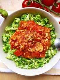 Spicy Ground Turkey Meat Sauce and Broccoli Rice Bowls (paleo, GF) | Perchance to Cook, www.perchancetocook.com