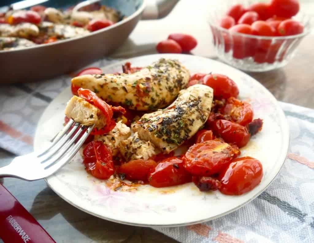 Add a little Provence to your Fall with this Cherry and Sun-Dried Tomato & Garlic Chicken (paleo, GF) |Perchance to Cook, www.perchancetocook.com