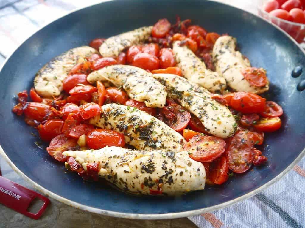 Add a little Provence to your Fall with this Cherry and Sun-Dried Tomato & Garlic Chicken (paleo, GF) |Perchance to Cook, www.perchancetocook.com