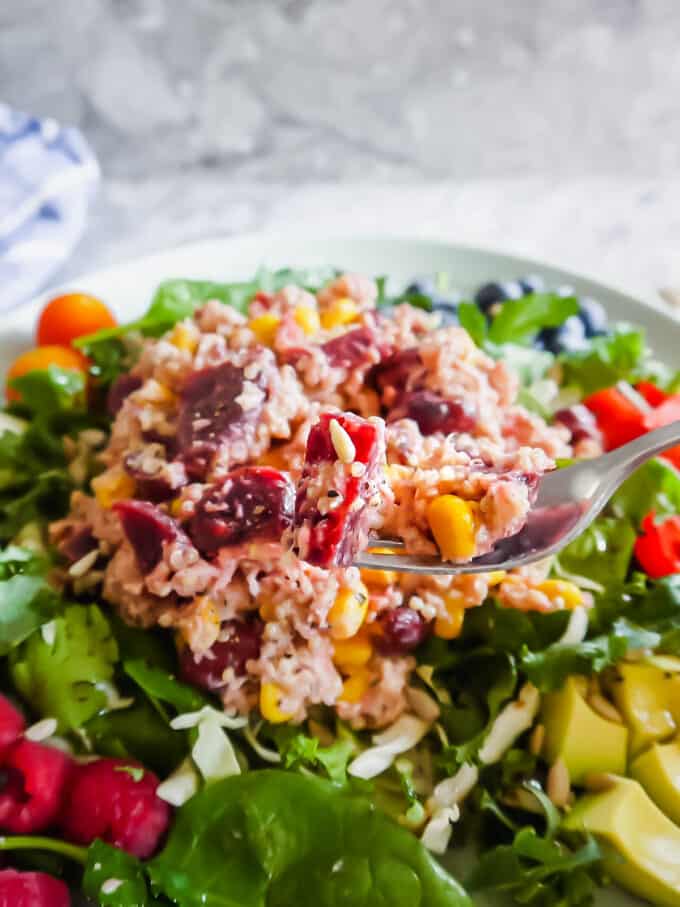 Quinoa Beet Salad with Tuna 