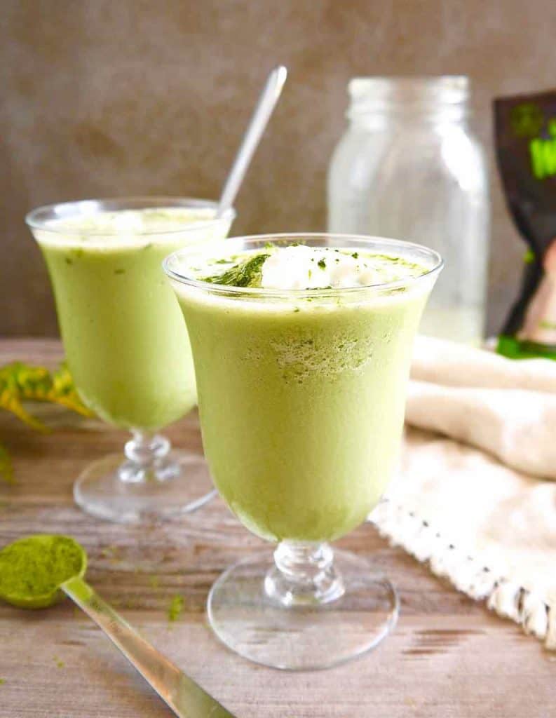 Lightly Sweetened Iced Matcha Latte (Paleo) - Eat the Gains