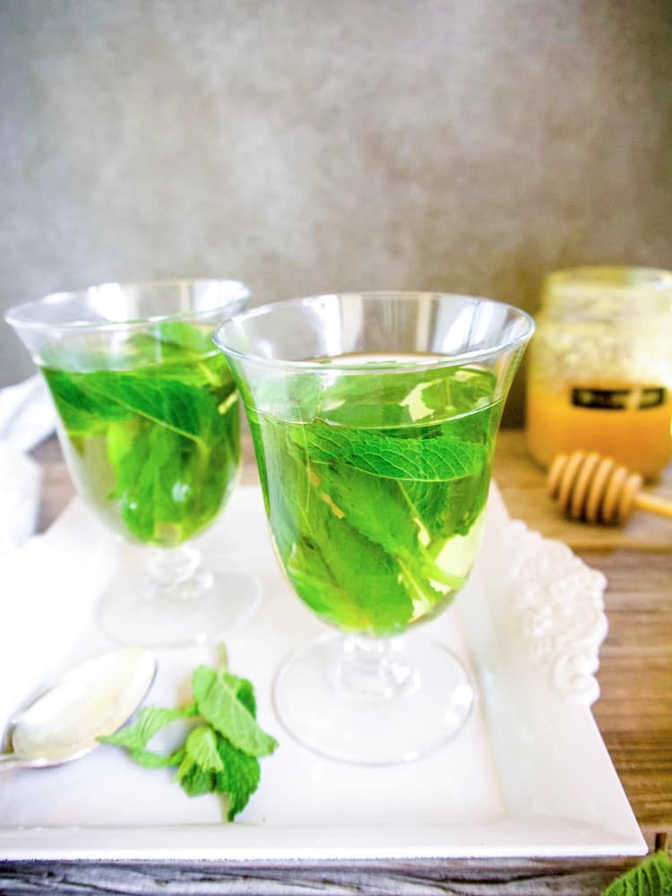 Easy Fresh Mint Tea (Paleo, GF) | Perchance to Cook, www.perchancetocook.com