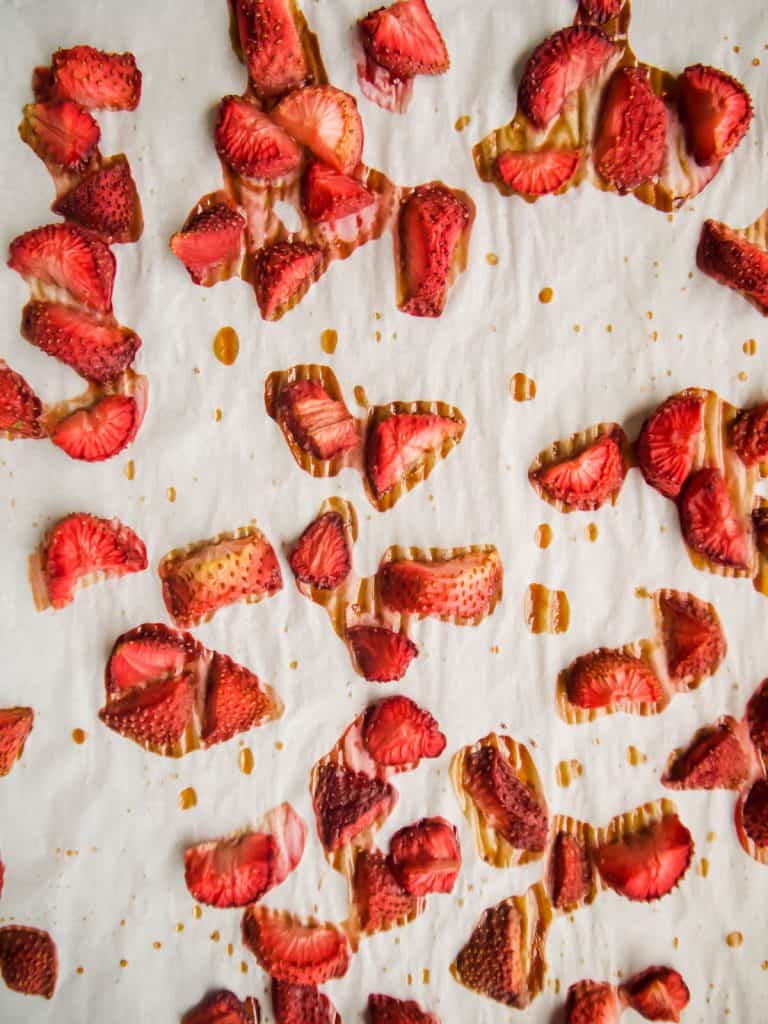Oven-Dried Strawberries (Paleo, GF, Whole30) | Perchance to Cook, www.perchancetocook.com