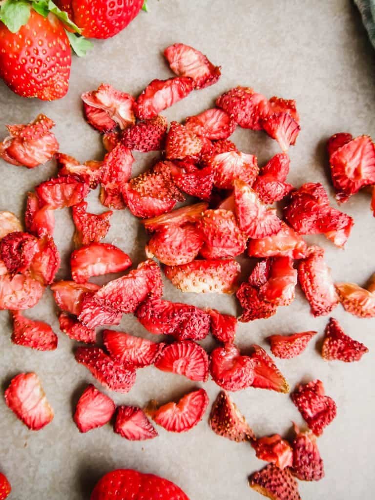 Oven-Dried Strawberries (Paleo, GF, Whole30) | Perchance to Cook, www.perchancetocook.com