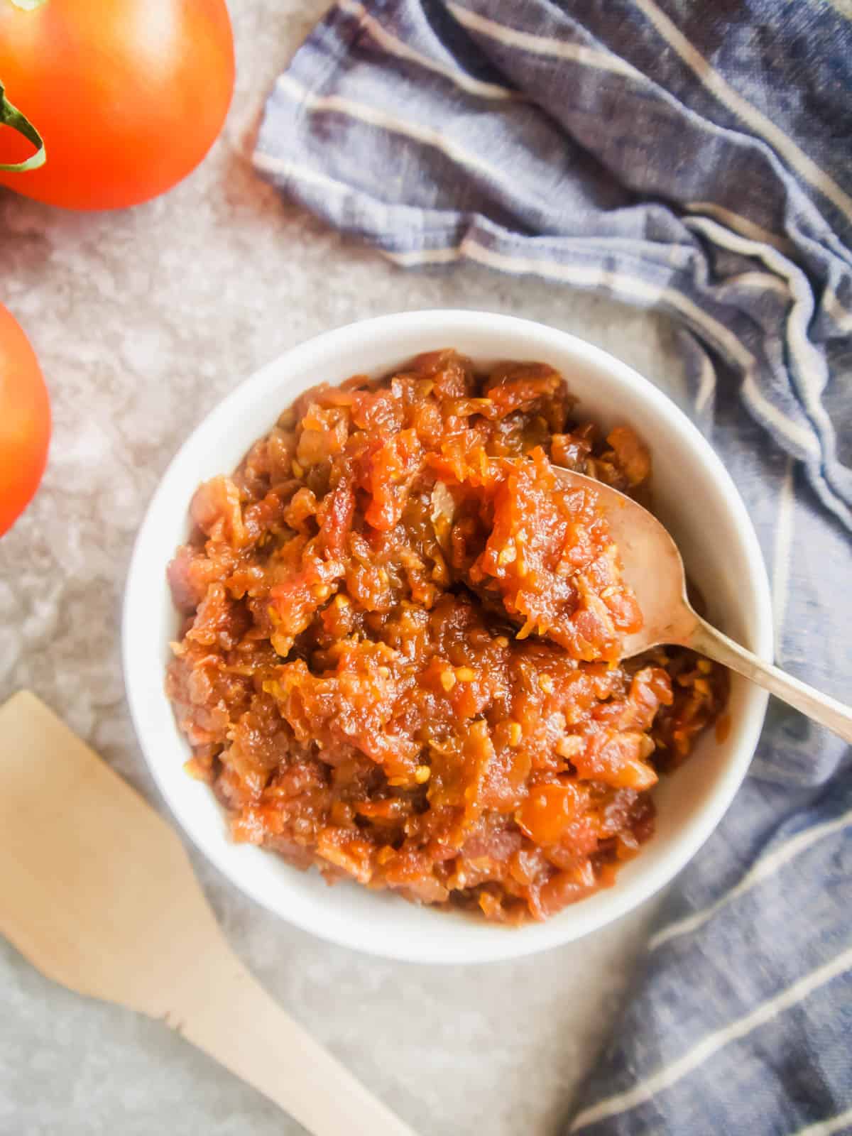 Paleo Tomato Bacon Jam (GF) | Perchance to Cook, www.perchancetocook.com