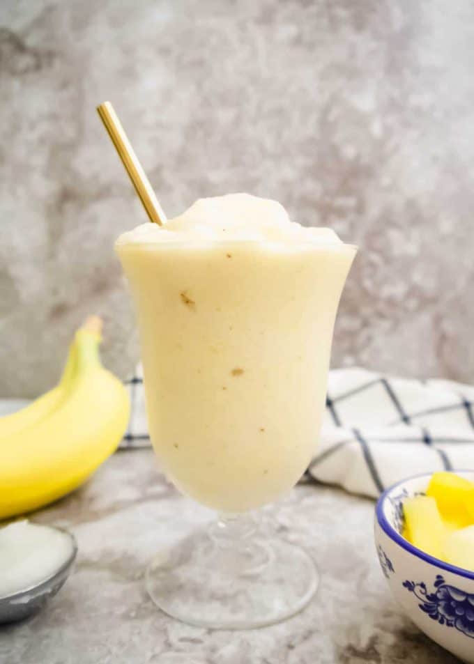 Pineapple and Banana Coconut Oil Smoothie (Paleo) | Perchance to Cook, www.perchancetocook.com