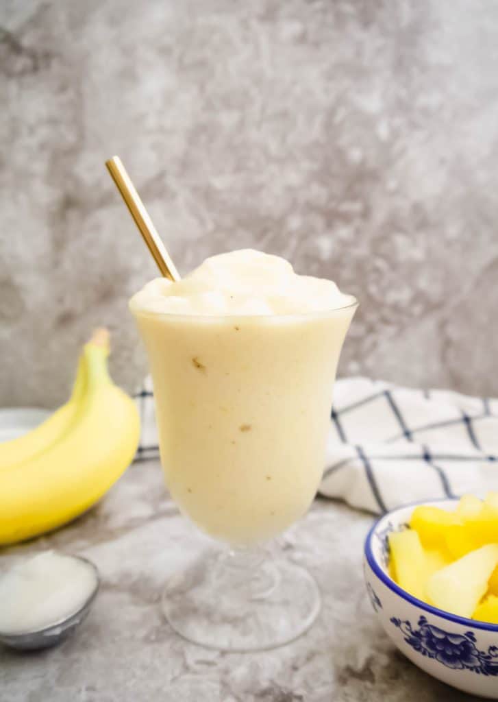 Pineapple and Banana Coconut Oil Smoothie (Paleo) | Perchance to Cook, www.perchancetocook.com