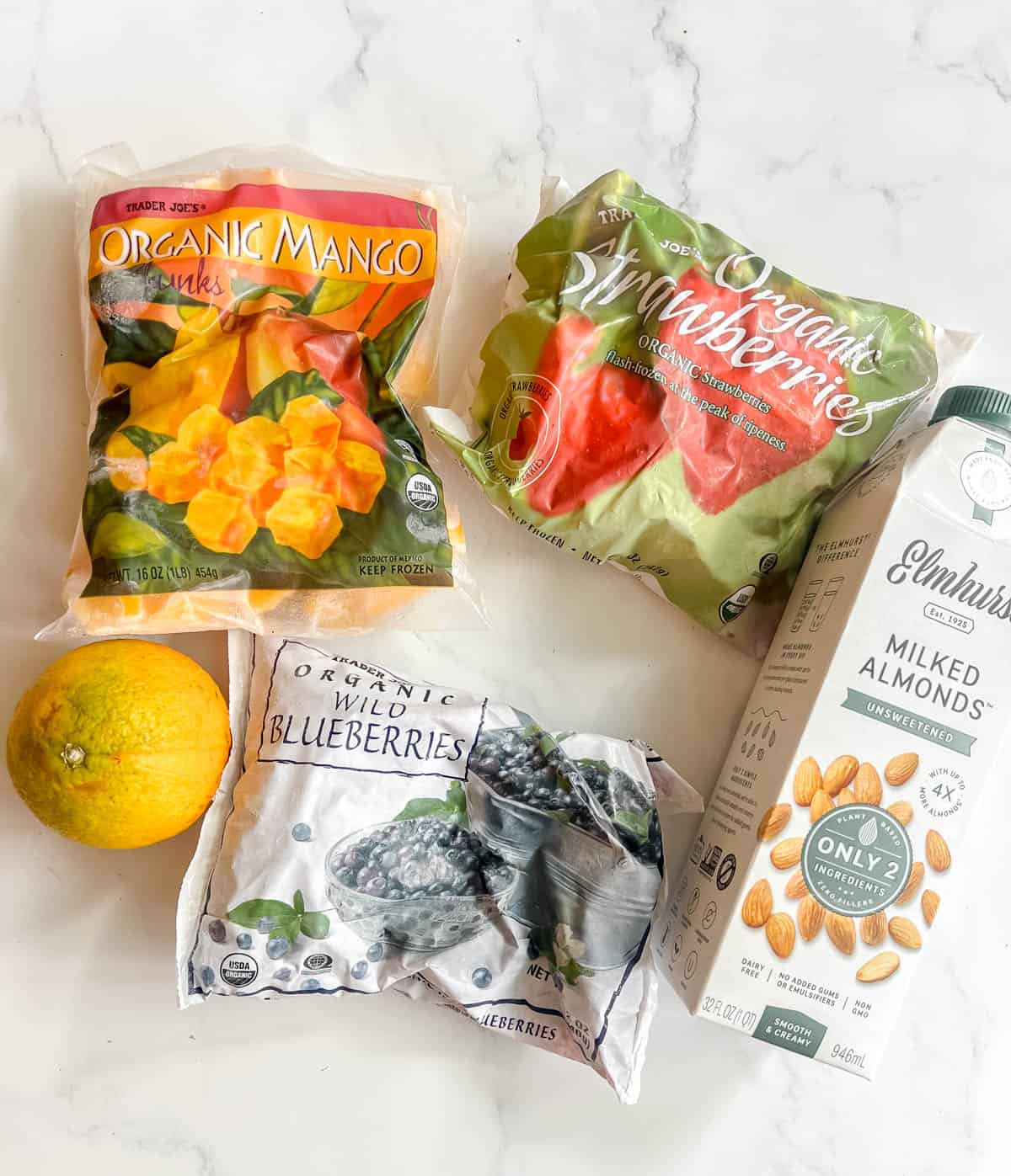Ingredients needed to make dragon fruit powder smoothie.