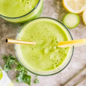 Green lemonade in two glasses.