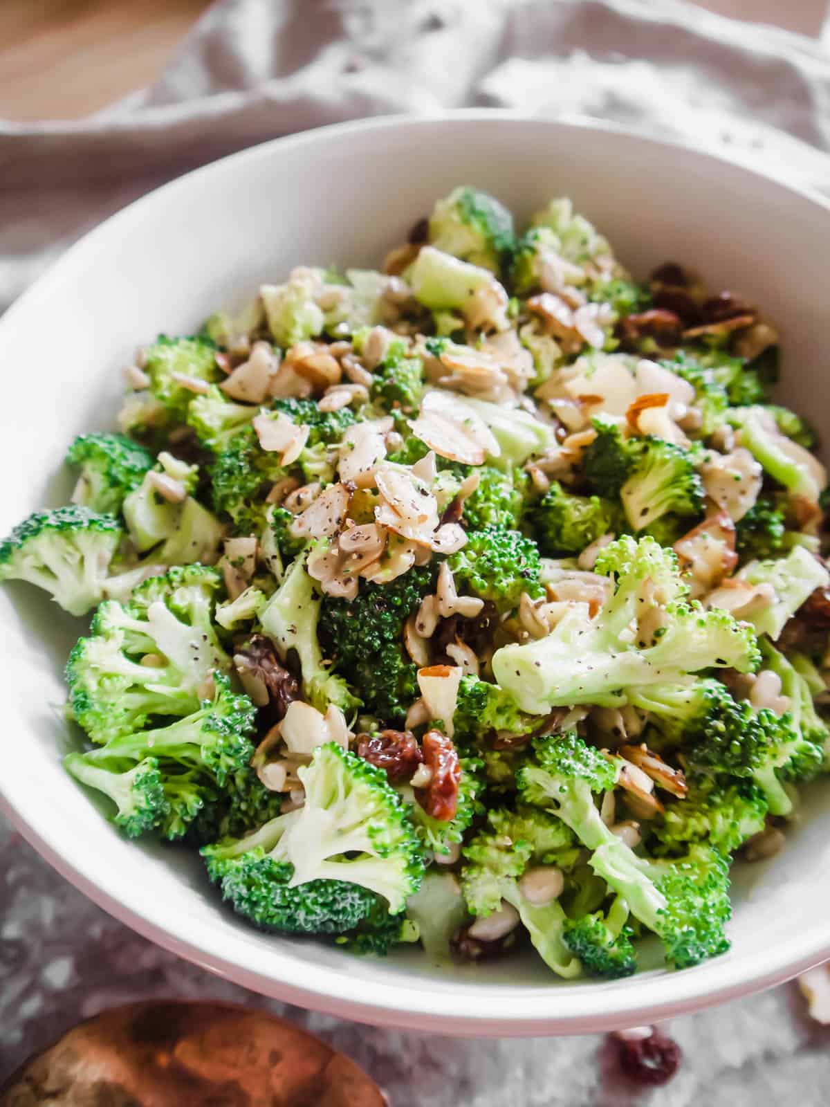 Broccoli salad without bacon in a large bowl.