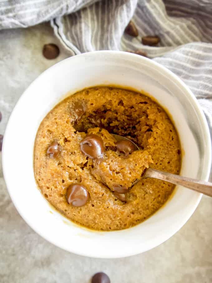 Gluten-free Chocolate Chip Cookie in a Mug (Paleo, Dairy-free) | Perchance to Cook, www.perchancetocook.com