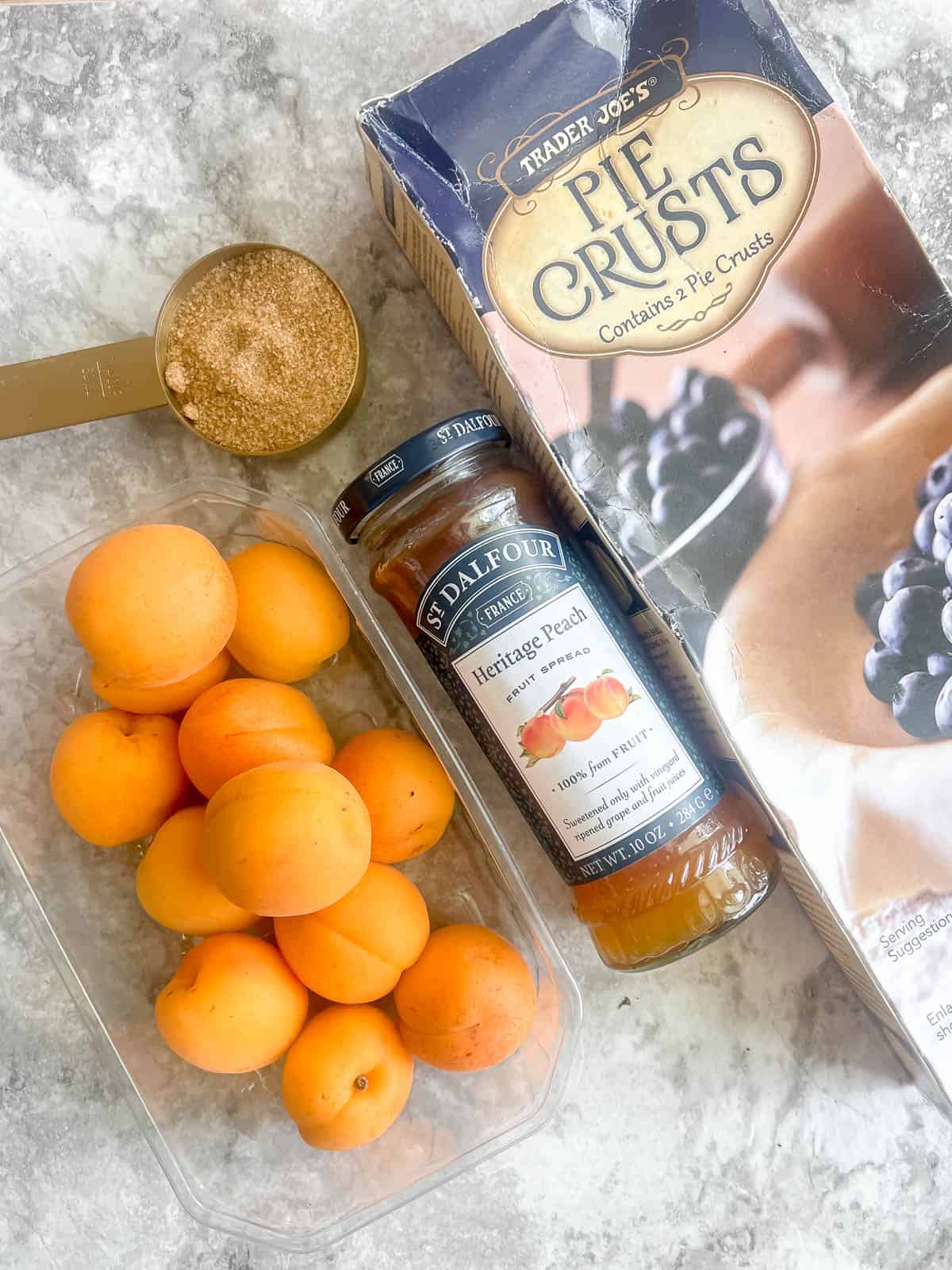 Ingredients needed to make tarte aux abricots, apricot tart.