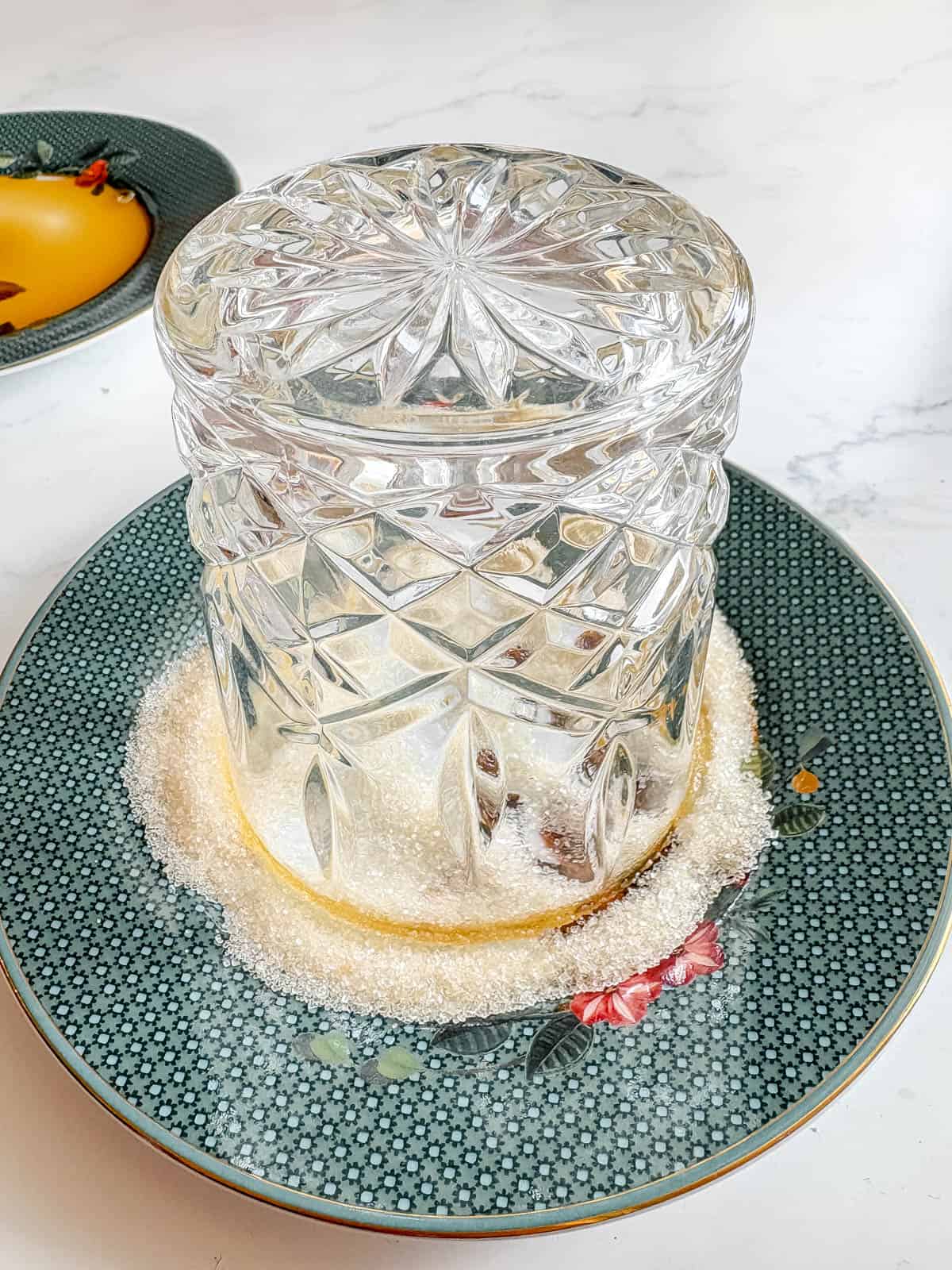 Cup rim dipped in sugar.